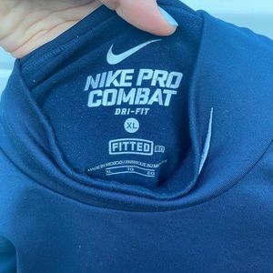 NIKE MOCK NECK LONG SLEEVE